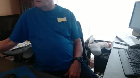 handsome_guy4u online show from 17, 4, 2026