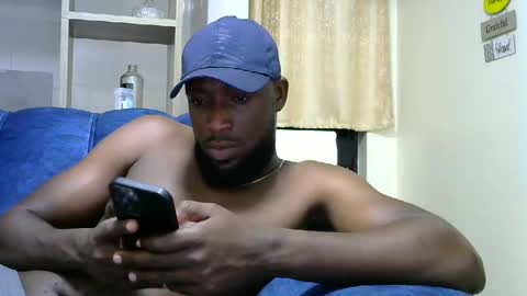 Snapshot of handsome_king30 chatting on 24, 2, 2025 handsome king online show from 24, 2, 2025