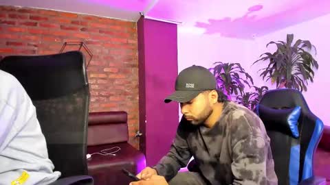 leonardfarrucknick and otis online show from 27, 9, 2025