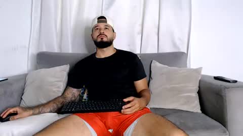 Snapshot of handsomen69 chatting on 10, 7, 2026 Handsomen online show from 10, 7, 2026
