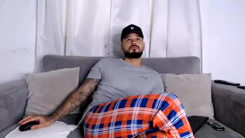 Snapshot of handsomen69 chatting on 15, 7, 2026 Handsomen online show from 15, 7, 2026