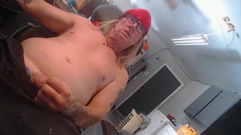 handystud33 online show from 1, 10, 2025