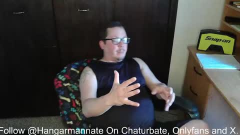 Snapshot of hangarmannate chatting on 20, 4, 2026 Nate online show from 20, 4, 2026