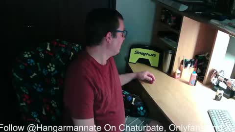 Snapshot of hangarmannate chatting on 10, 5, 2026 Nate online show from 10, 5, 2026