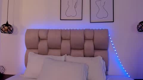 hanna__evans_ online show from 5, 2, 2026