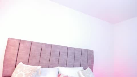 Snapshot of hanna_bunny15 chatting on 16, 10, 2025 hanna_bunny15 online show from 16, 10, 2025