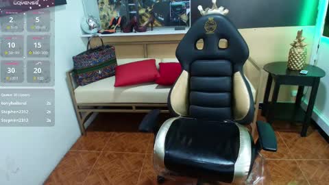 hanna_lamber online show from 17, 2, 2025