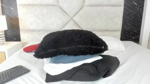 Hanna lens online show from 4, 3, 2025