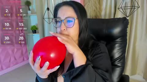 hannabackerr online show from 8, 5, 2026