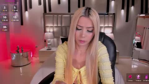 Snapshot of hannaconnor_ chatting on 13, 12, 2025 Hanna Connor online show from 13, 12, 2025