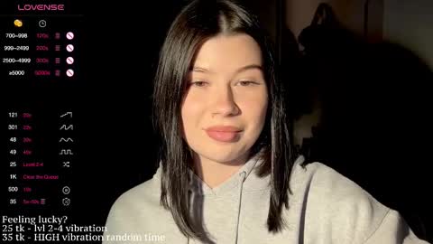 Snapshot of hannah_allin chatting on 19, 11, 2025 Hannah Allin online show from 19, 11, 2025