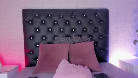 Snapshot of hannah_jonhson_1 chatting on 1, 2, 2025 Hannah online show from 1, 2, 2025