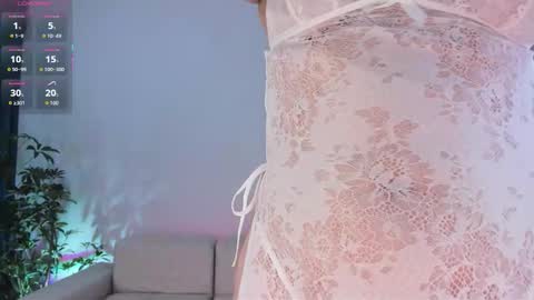 Snapshot of hannah_jonhson_1 chatting on 12, 10, 2025 Hannah online show from 12, 10, 2025