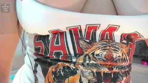 Snapshot of hannah_jonhson_1 chatting on 16, 11, 2025 Hannah online show from 16, 11, 2025