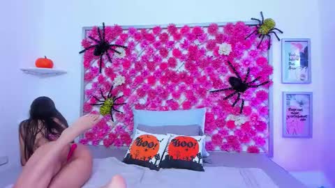 Snapshot of hannah_miller_1 chatting on 18, 10, 2025 Hannah Miller online show from 18, 10, 2025