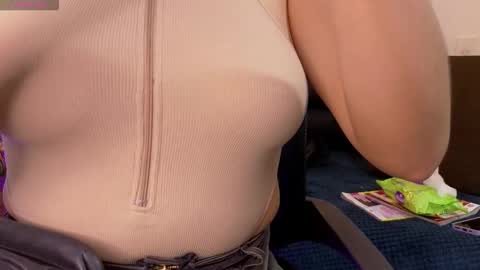 Hannah Williams online show from 6, 2, 2026