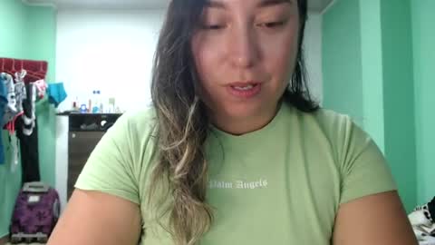 Snapshot of hannahevans2 chatting on 9, 7, 2026 hannahevans2 online show from 9, 7, 2026