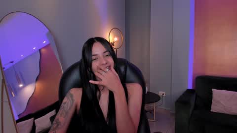 HANNAH J online show from 20, 2, 2025