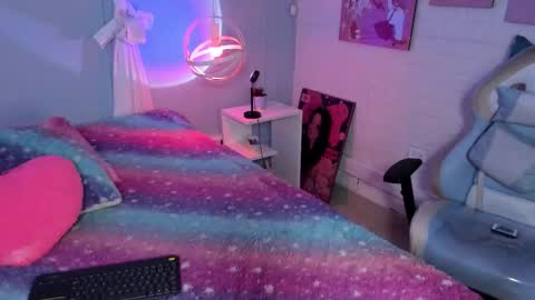 Hannah online show from 4, 11, 2025