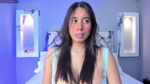 Snapshot of hannapaola chatting on 4, 11, 2025 HannaPaola online show from 4, 11, 2025