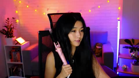 hannarosie online show from 2, 10, 2025