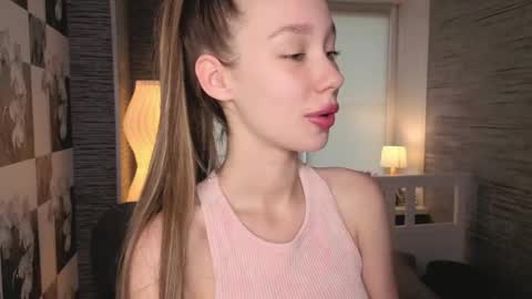 Snapshot of hannavaile chatting on 23, 5, 2026 Hanna online show from 23, 5, 2026