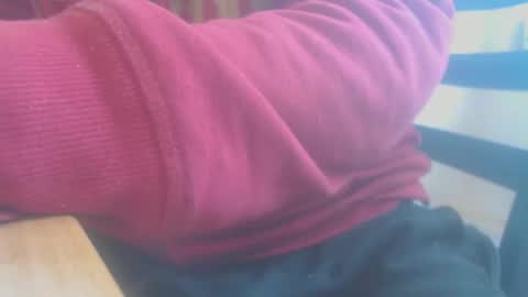 Snapshot of hannes_k chatting on 2, 12, 2025 hannes_k online show from 2, 12, 2025