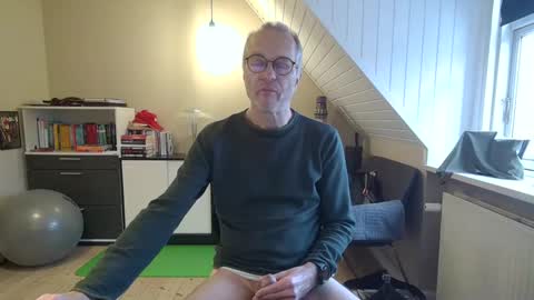 Snapshot of hanse_1 chatting on 30, 12, 2024 Hanse online show from 30, 12, 2024