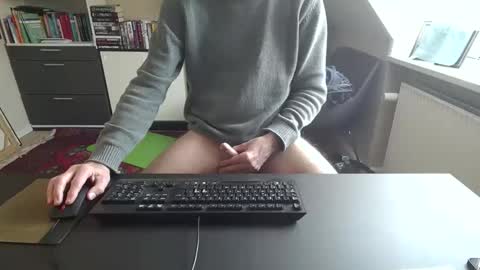 Snapshot of hanse_1 chatting on 28, 3, 2026 Hanse online show from 28, 3, 2026