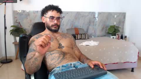 Snapshot of hanz_col chatting on 29, 6, 2026 hanz_col online show from 29, 6, 2026