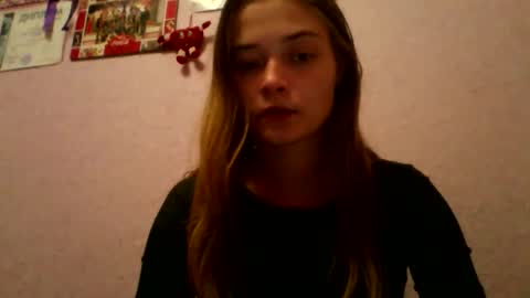 Snapshot of happyemily18 chatting on 24, 10, 2025 happyemily  online show from 24, 10, 2025