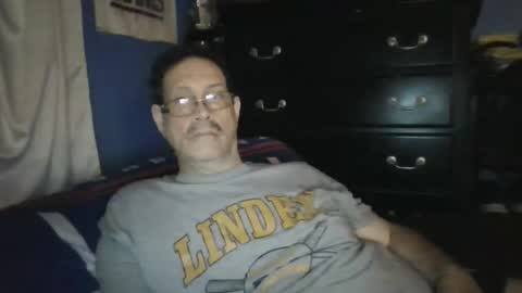 happyhappy4 online show from 17, 5, 2026