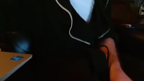 Snapshot of happyhogan1 chatting on 2, 3, 2025 Jhonassmann12 online show from 2, 3, 2025