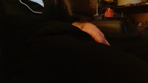 Snapshot of happyhogan1 chatting on 10, 3, 2025 Jhonassmann12 online show from 10, 3, 2025