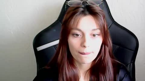 Snapshot of happyspirit_play chatting on 14, 1, 2026 Vanellope online show from 14, 1, 2026