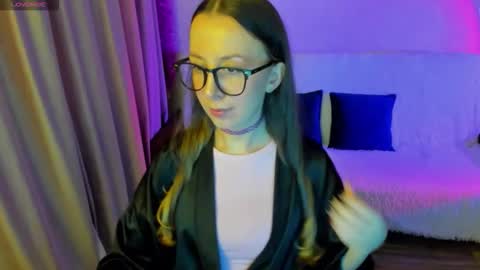 Stephanie online show from 21, 9, 2025