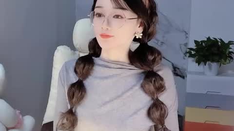 Snapshot of happysweetie168 chatting on 13, 12, 2024 Daisy online show from 13, 12, 2024