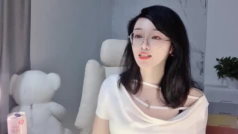 Snapshot of happysweetie168 chatting on 28, 2, 2025 Daisy online show from 28, 2, 2025