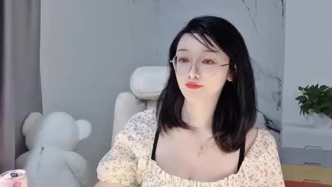 Snapshot of happysweetie168 chatting on 2, 3, 2025 Daisy online show from 2, 3, 2025