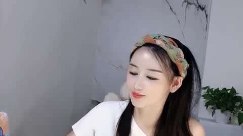 Snapshot of happysweetie168 chatting on 11, 9, 2025 Daisy online show from 11, 9, 2025