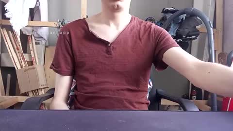 Snapshot of happytronco chatting on 13, 9, 2025 happytronco online show from 13, 9, 2025