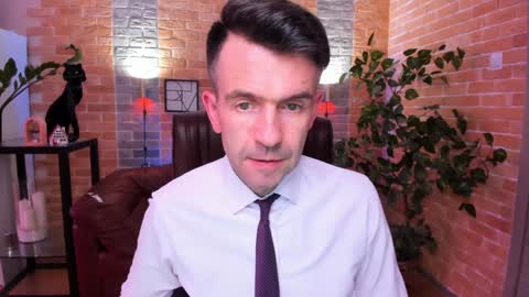 Snapshot of hard_and_juici chatting on 6, 2, 2025 Steve online show from 6, 2, 2025