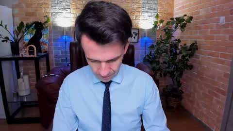 Snapshot of hard_and_juici chatting on 9, 3, 2025 Steve online show from 9, 3, 2025