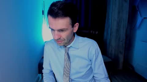 Snapshot of hard_and_juici chatting on 19, 10, 2025 Steve online show from 19, 10, 2025