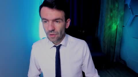 Snapshot of hard_and_juici chatting on 27, 10, 2025 Steve online show from 27, 10, 2025