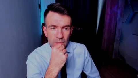 Snapshot of hard_and_juici chatting on 11, 11, 2025 Steve online show from 11, 11, 2025