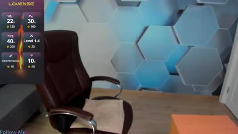 Snapshot of hard_and_juici chatting on 28, 11, 2025 Steve online show from 28, 11, 2025