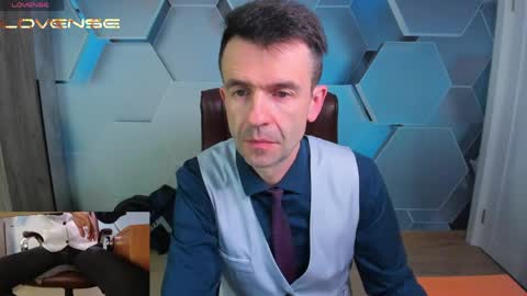 Snapshot of hard_and_juici chatting on 25, 5, 2026 Steve online show from 25, 5, 2026