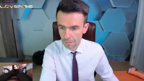Snapshot of hard_and_juici chatting on 28, 5, 2026 Steve online show from 28, 5, 2026