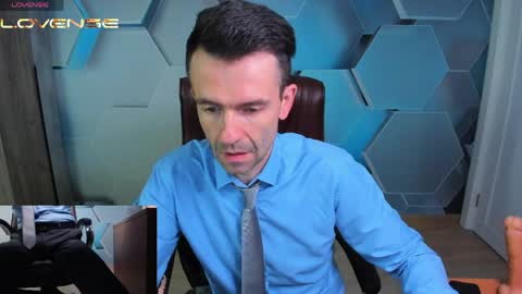 Snapshot of hard_and_juici chatting on 31, 5, 2026 Steve online show from 31, 5, 2026